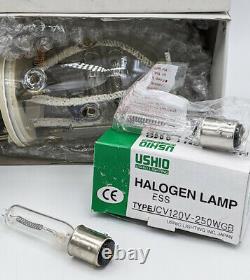 2 Speedotron MW8QVC flashtubes, 2 Ushio Halogen Bulbs/Strobe Heads