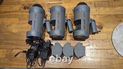 3 X Neewer Vision 4 Battery Powered Strobes