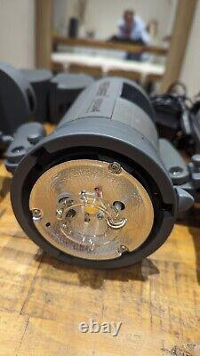 3 X Neewer Vision 4 Battery Powered Strobes