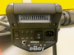 Bowens GM400 twin strobe kit + wireless trigger, softbox, hard roller case