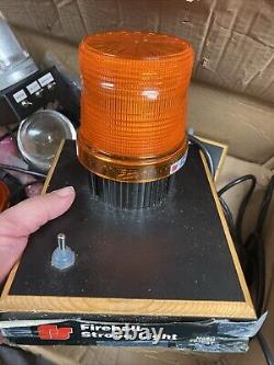 Federal Signal Amber FireBall II Strobe Light FB2PST 120Vac Warning Flashing