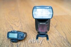 Neewer NW880s flash gun and N1T trigger for Sony used, excellent condition