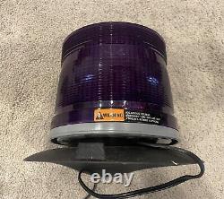 Whelen 800DL Strobe Light Beacon, Violet (purple funeral escort flashing)